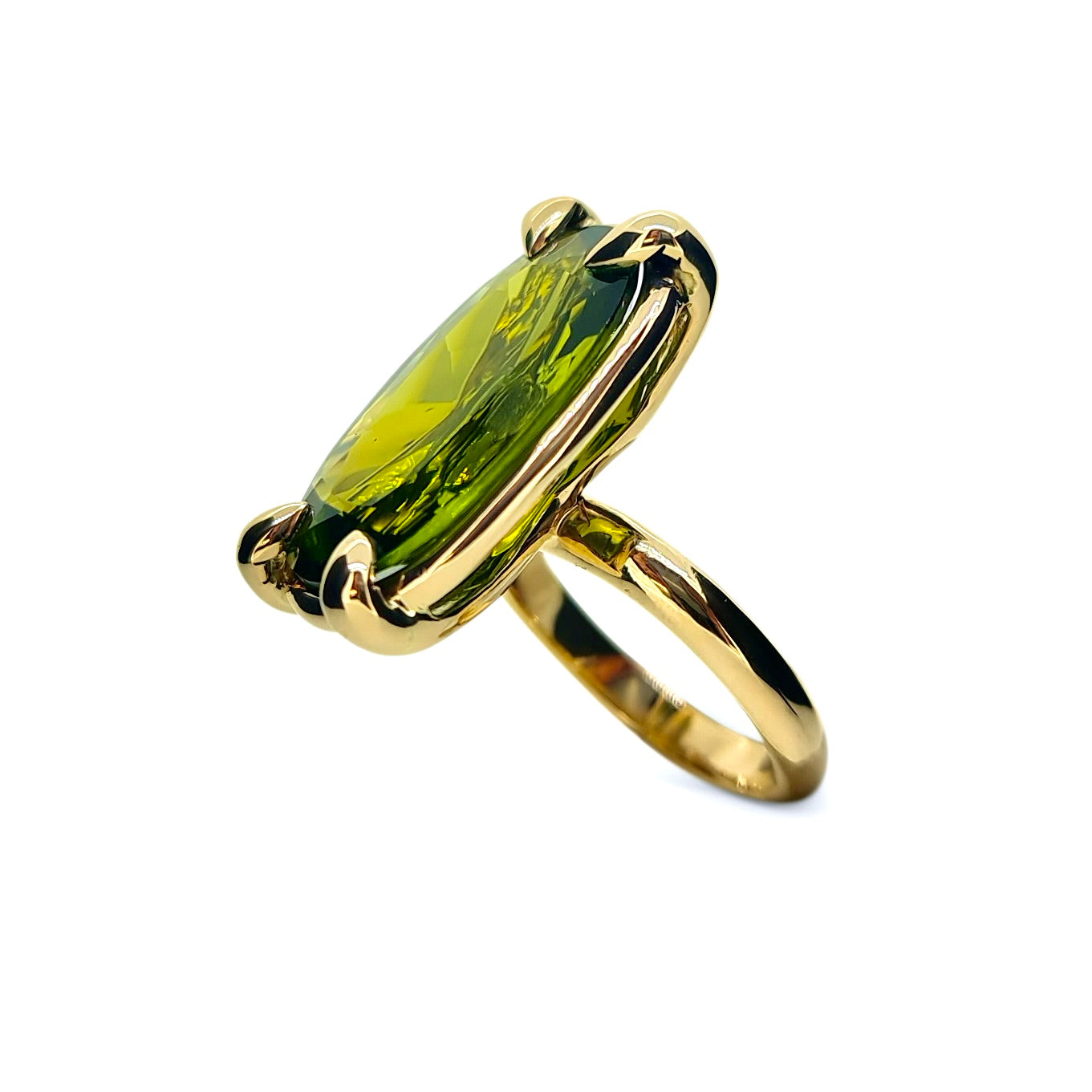 The Rock Ring with Peridot in 9ct Ina Gold