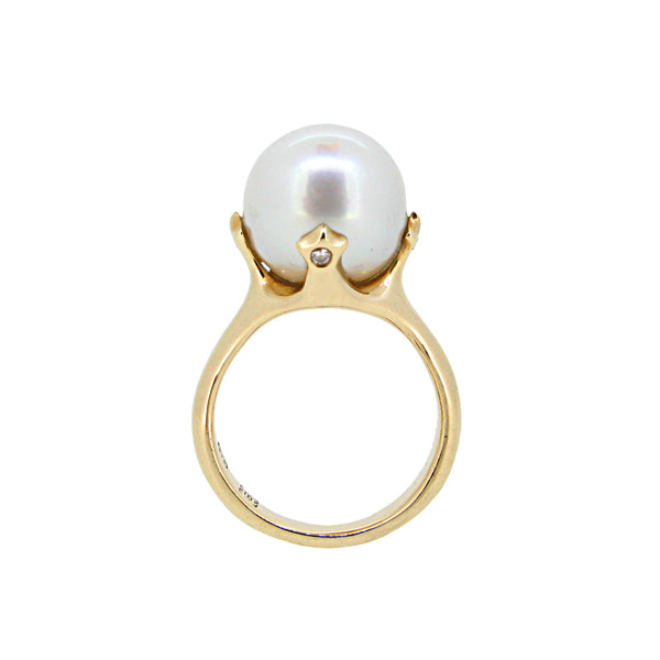 Majesty Ring with White South Sea Pearl and Diamonds in 9ct Gold
