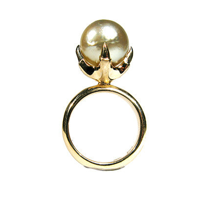 Talon Ring with green South Sea pearl, in 9ct Ina Gold